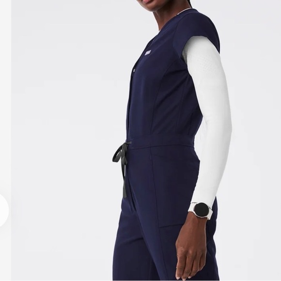 Figs Other - Figs Ultra Scrub limited edition  Navy Jane V-Neck
- Jogger ScrubjumpsuitT™ New